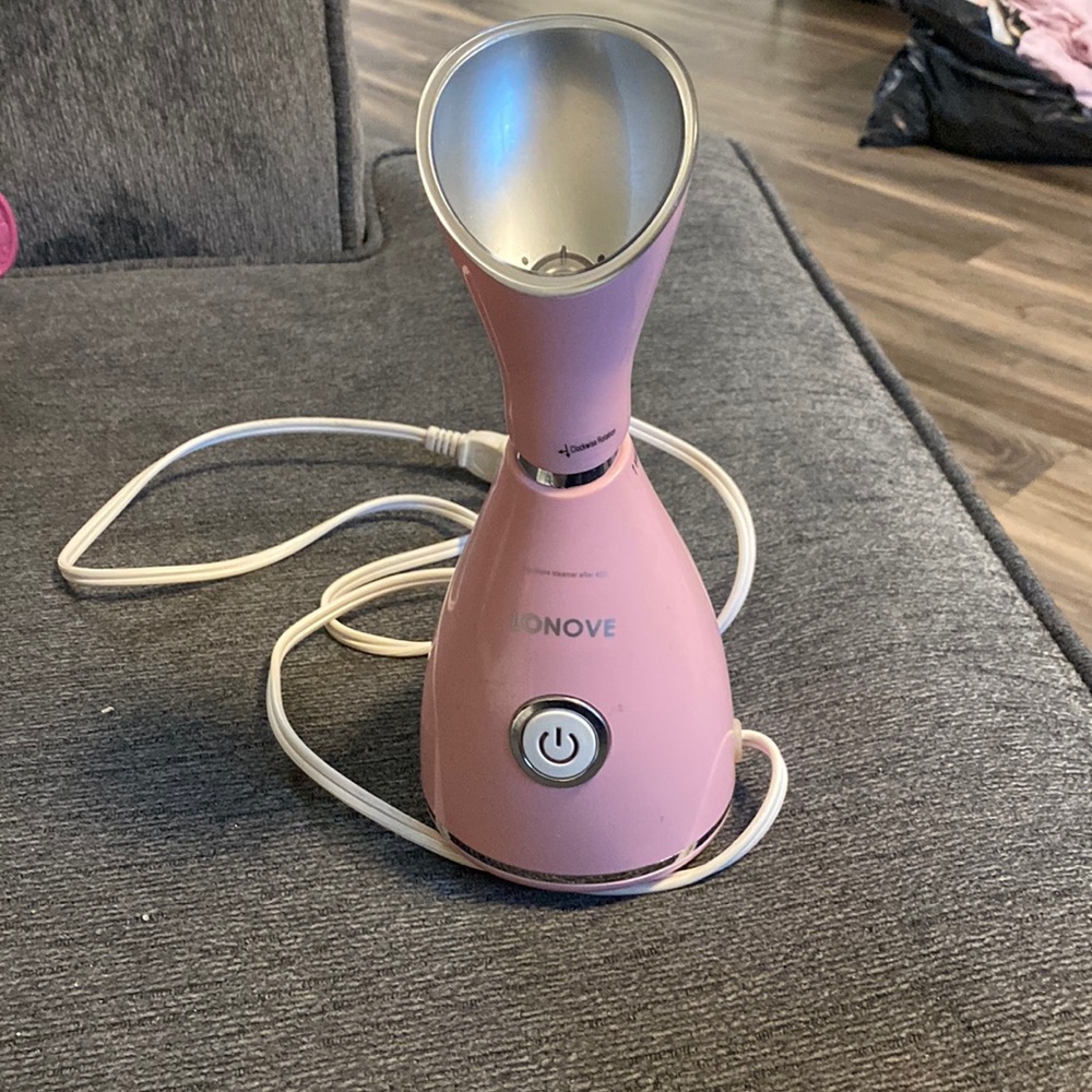 Facial steamer